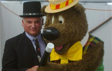 Magician, Magic Shows and fun entertainment for kids and families