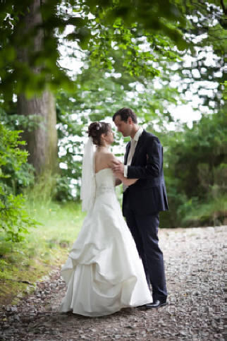 Wedding Magician and Entertainment by George Stas. Close up magic is perfect for weddings.